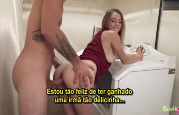 Metendo a rola na Irmãzinha Deliciosa – Porno com Legenda